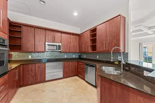 210 NE 69th Cir, Boca Raton, FL 33487 - Photo 12