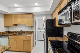 7200 NW 2nd Ave, Boca Raton, FL 33487 - Photo 12