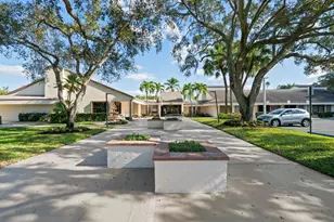 4352 Carambola Cir N, Coconut Creek, FL 33066 - Photo 28