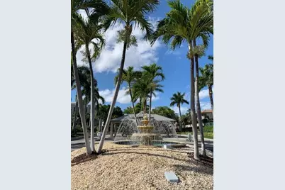 26 Royal Palm Way #302, Boca Raton, FL 33432 - Photo 4