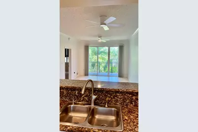 26 Royal Palm Way #302, Boca Raton, FL 33432 - Photo 8