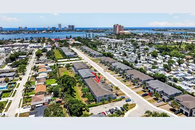 160 Bandol Street, Riviera Beach, FL 33404 - Photo 32
