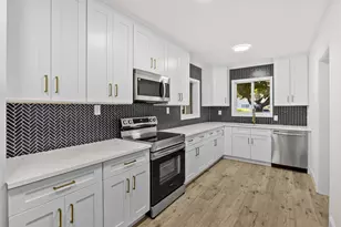 800 SE 13th Ct, Deerfield Beach, FL 33441 - Photo 1