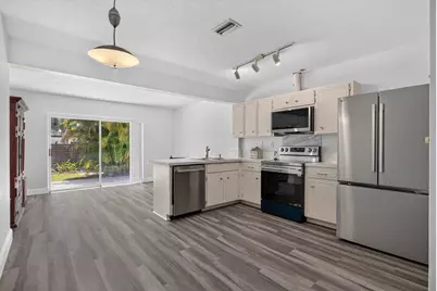 860-870 NE 23rd Avenue #1-2, Pompano Beach, FL 33062 - Photo 12