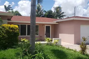 98 Seminole Ln, Boca Raton, FL 33487 - Photo 1