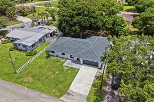1124 Club Dr, Fort Pierce, FL 34982 - Photo 42