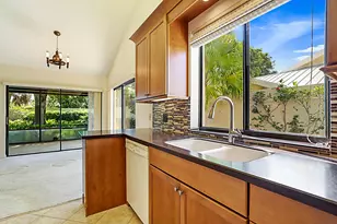 137 Seashore Dr, Jupiter, FL 33477 - Photo 4