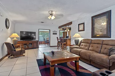521 SW 59th Avenue, Plantation, FL 33317 - Photo 14