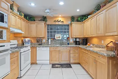 521 SW 59th Avenue, Plantation, FL 33317 - Photo 28