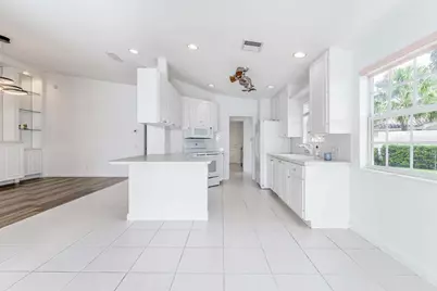 8270 Eleuthera Lane, Wellington, FL 33414 - Photo 10