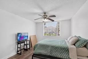 1733 Village Blvd, West Palm Beach, FL 33409 - Photo 12
