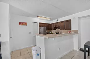 1733 Village Blvd, West Palm Beach, FL 33409 - Photo 6