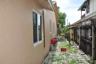 1906 SW 87th Ave, North Lauderdale, FL 33068 - Photo 26