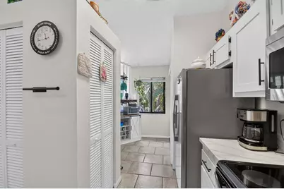 907 Harbour Pointe Way, Greenacres, FL 33413 - Photo 8