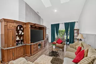 907 Harbour Pointe Way, Greenacres, FL 33413 - Photo 18