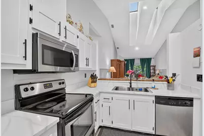 907 Harbour Pointe Way, Greenacres, FL 33413 - Photo 8