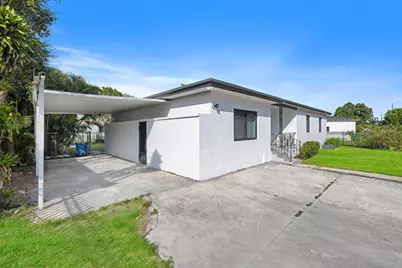9001 NW 32nd Court Road, Miami, FL 33147 - Photo 34