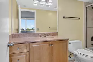4000 N Ocean Dr, Riviera Beach, FL 33404 - Photo 40