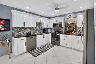 5284 Privet Pl, Delray Beach, FL 33484 - Photo 6