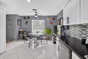5284 Privet Pl, Delray Beach, FL 33484 - Photo 8