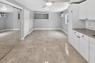 2438 NE 184th St, North Miami Beach, FL 33160 - Photo 4