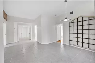 13761 N Garden Cove Circle, Davie, FL 33325 - Photo 4