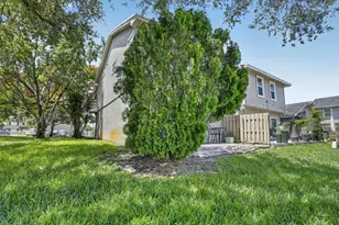 12175 NW 36th Pl, Sunrise, FL 33323 - Photo 32