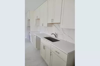 240 SW 7th Street #9, Boca Raton, FL 33432 - Photo 4