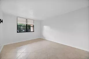 740 NE 199th St, Miami, FL 33179 - Photo 10