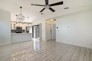 22354 Pineapple Walk Dr, Boca Raton, FL 33433 - Photo 10