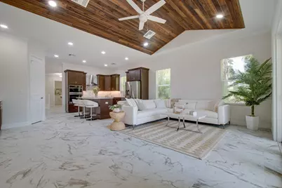 1805 Bridgepointe Circle #1, Vero Beach, FL 32967 - Photo 8