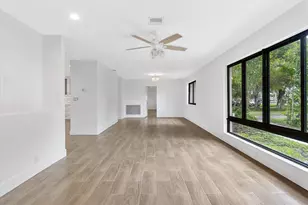 10751 SW 25th St, Davie, FL 33324 - Photo 6