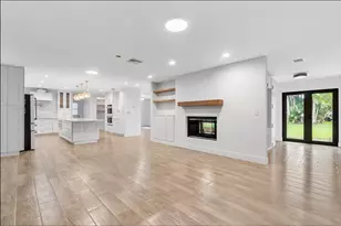 10751 SW 25th St, Davie, FL 33324 - Photo 8