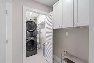 300 SE 8th Ct, Pompano Beach, FL 33060 - Photo 22