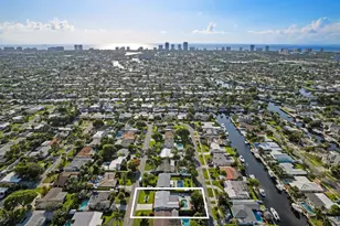300 SE 8th Ct, Pompano Beach, FL 33060 - Photo 2