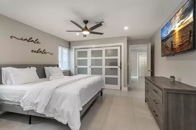 300 SE 8th Court, Pompano Beach, FL 33060 - Photo 16