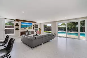 300 SE 8th Ct, Pompano Beach, FL 33060 - Photo 4