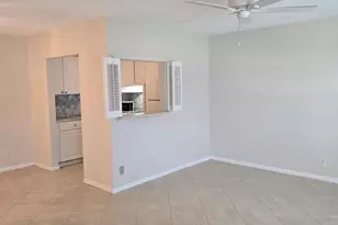 99 Salisbury E, West Palm Beach, FL 33417 - Photo 1