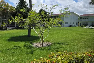 99 Salisbury E, West Palm Beach, FL 33417 - Photo 16