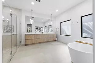 2557 Seminole Cir, West Palm Beach, FL 33409 - Photo 16
