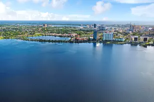 2557 Seminole Cir, West Palm Beach, FL 33409 - Photo 44