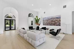 2557 Seminole Cir, West Palm Beach, FL 33409 - Photo 2