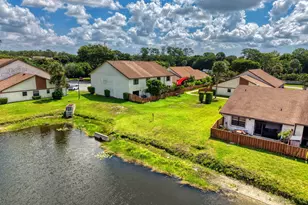 1030 Parkside Green Dr, Greenacres, FL 33415 - Photo 4