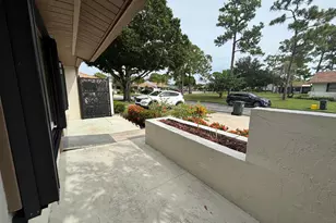 6132 Fairfield Cir, Greenacres, FL 33463 - Photo 4