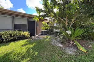 6132 Fairfield Cir, Greenacres, FL 33463 - Photo 12