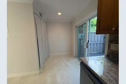 113 NE 20th Court #4g, Wilton Manors, FL 33305 - Photo 24