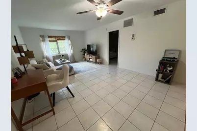 1950 N Andrews Avenue #210d, Wilton Manors, FL 33311 - Photo 14