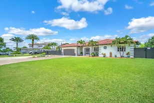 20438 SW 327th St, Homestead, FL 33030 - Photo 12