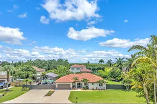 20438 SW 327th St, Homestead, FL 33030 - Photo 1