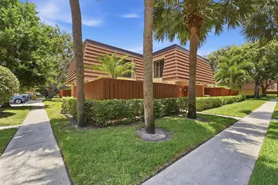 2716 27th Court, Jupiter, FL 33477 - Photo 2